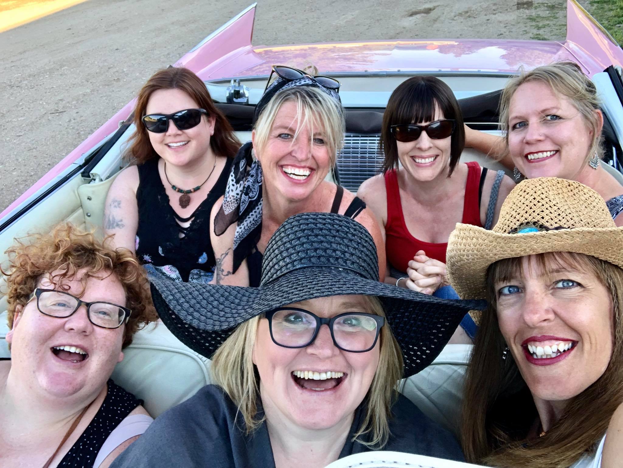 37618149_10156496735699603_1534404275113820160_o